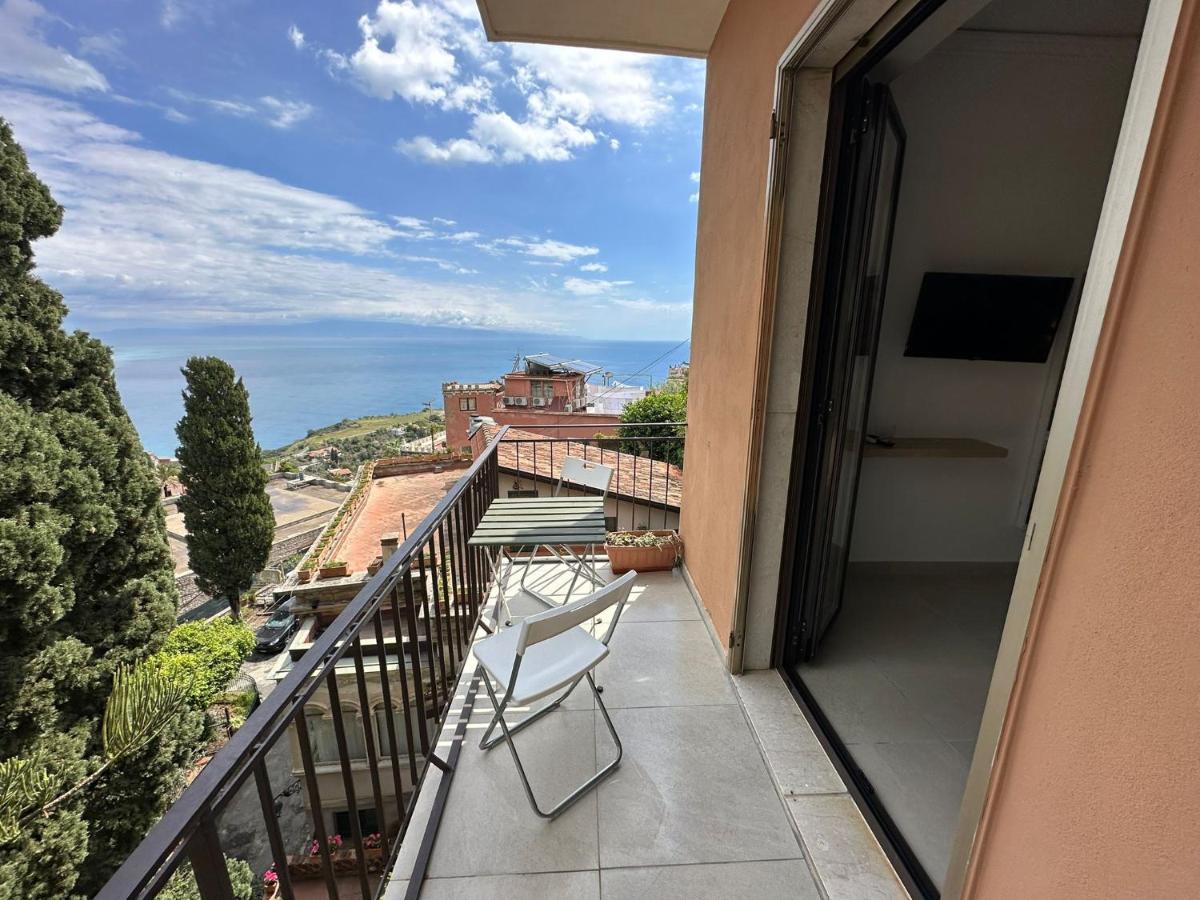 Mira Taormina